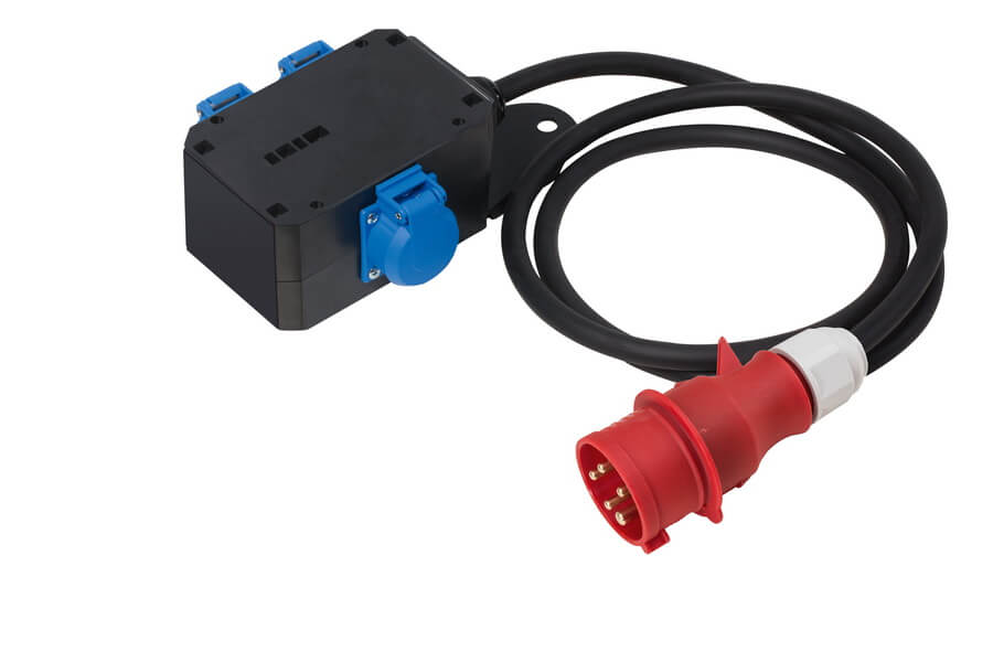 Adaptor trifazic industrial MIXO IP44 cu cablu intrare 5 poli 16A iesire 3x230V